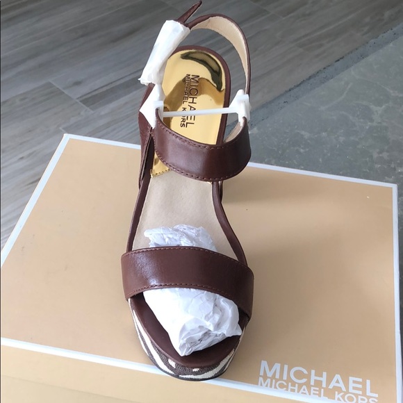 Michael Kors Heels - Picture 2 of 4